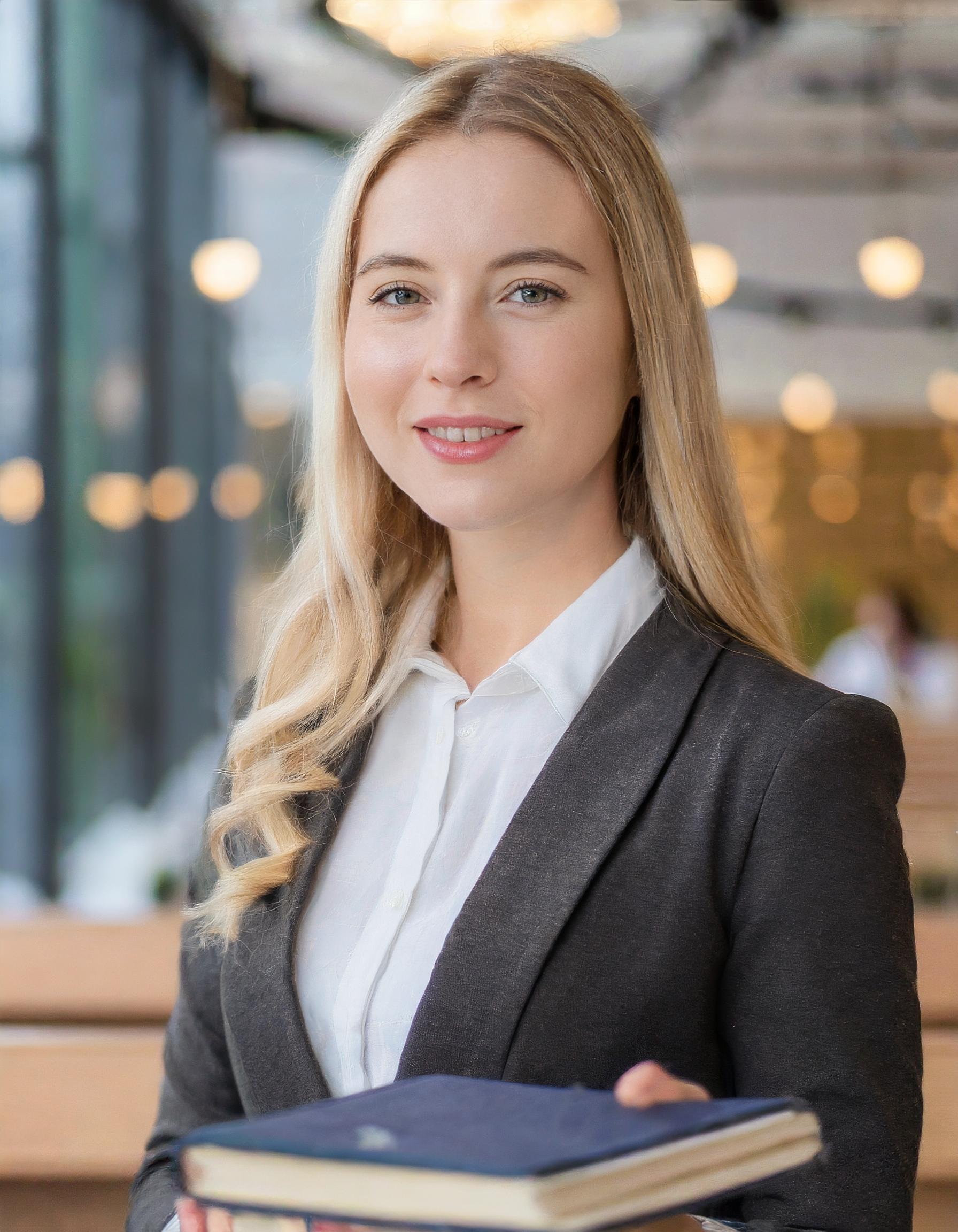 Porträt von Anna Müller, Steuerberaterin